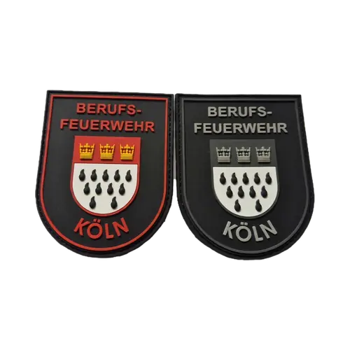 Zwei Farbvarianten desselben Rubber-Patches einer Berufsfeuerwehr