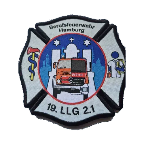 Gewebter Patch einer Berufsfeuerwehr mit Löschfahrzeug und Skyline